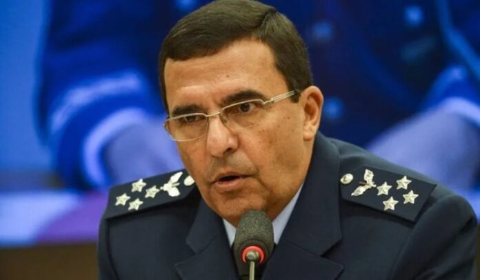 ex-comandante-da-aeronautica-diz-ao-stf-que-passou-a-receber-ataques-por-nao-apoiar-a-trama-golpista