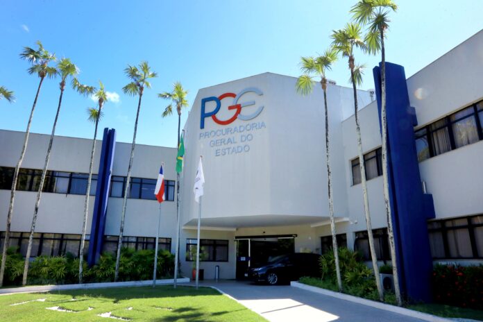 pge-ba-e-tj-ba-firmam-parceria-para-agilizar-acoes-judiciais-na-area-da-saude-na-bahia