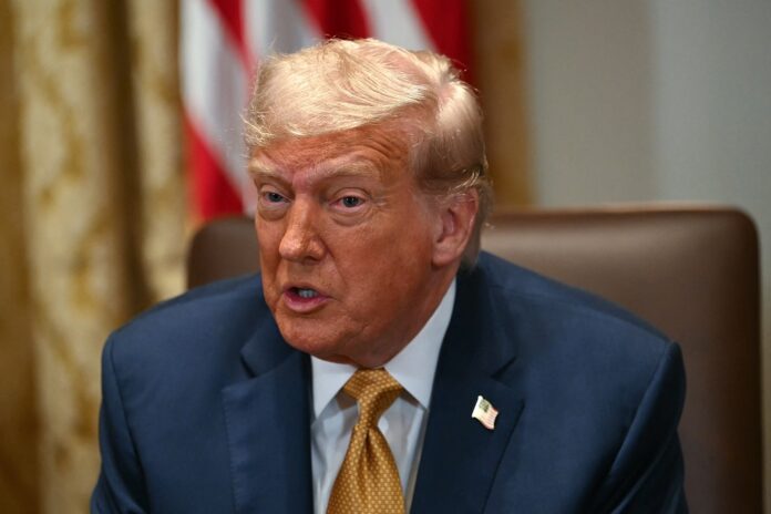 por-que-donald-trump-esta-sob-pressao-pelo-caso-epstein?