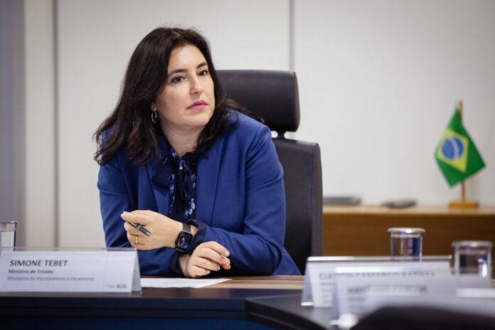 simone-tebet-vai-ao-senado-e-pressiona-por-votacao-da-pec-dos-precatorios