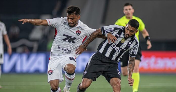 com-grande-atuacao-de-arcanjo,-vitoria-resiste-a-pressao-do-botafogo-e-segura-0-a-0