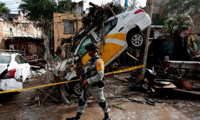 chuvas-no-mexico-deixam-um-bebe-morto-e-inundam-casas-no-oeste-do-pais