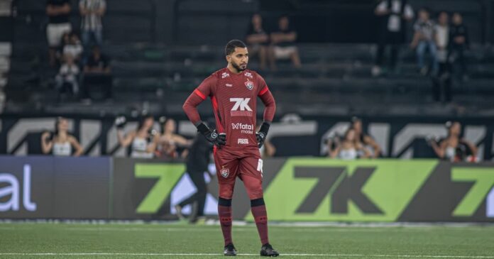 com-grande-atuacao-de-arcanjo,-vitoria-resiste-a-pressao-do-botafogo-e-segura-0-a-0-no-rj