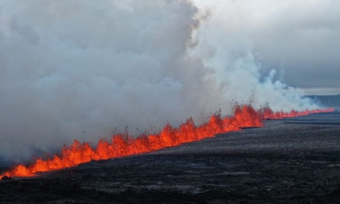 vulcao-na-islandia-entra-em-erupcao-pela-nona-vez-desde-2023