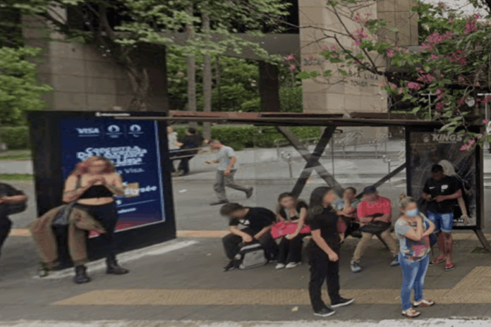 sp-testa-mais-pontos-de-onibus-com-paineis-digitais-em-tempo-real