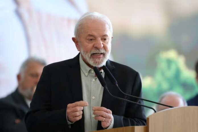lula-ignora-bolsonaro-apos-operacao-da-pf,-mas-fala-em-candidatura