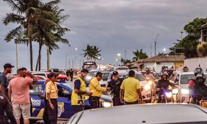 justica-proibe-transporte-de-lotacao-por-vans-em-porto-seguro