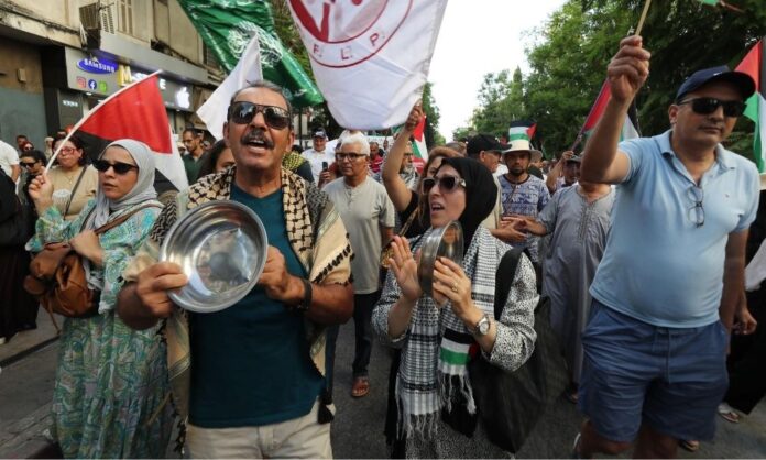 disparos-israelenses-em-centro-de-distribuicao-em-gaza-deixam-ao-menos-73-mortos