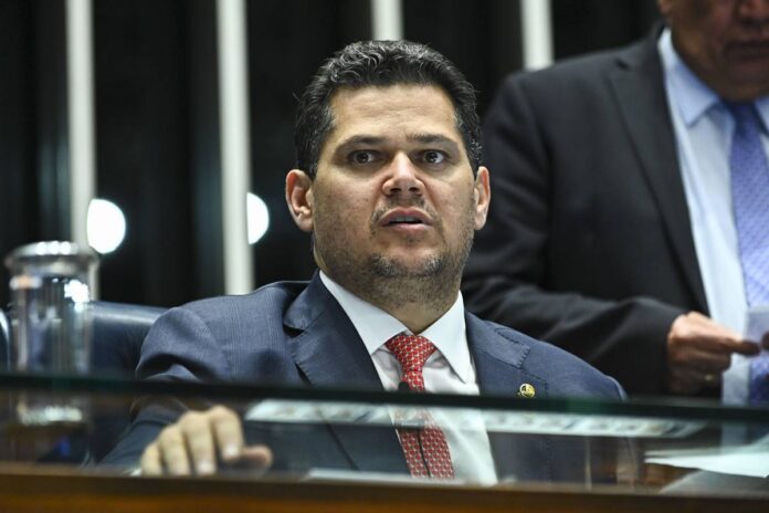 alcolumbre-prorroga-vigencia-de-mp-com-alternativas-ao-iof