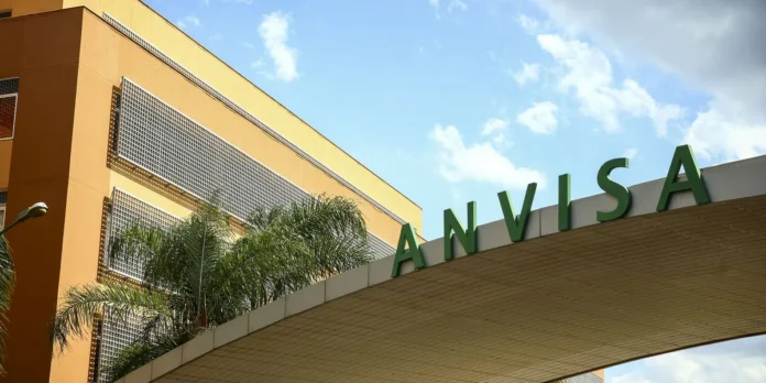 remedios-sem-registro-e-“xarope-milagroso”-sao-proibidos-pela-anvisa
