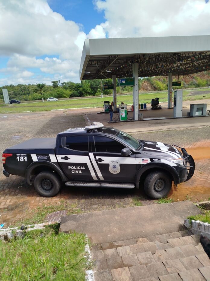 policia-notifica-tres-postos-de-combustiveis-durante-operacao-em-lauro-de-freitas