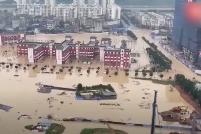 china:-temporais-deixam-ao-menos-2-mortos-e-10-desaparecidos;-video