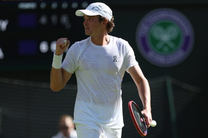 joao-fonseca-sobe-para-o-numero-47-no-ranking-da-atp-e-chega-ao-top-10-de-brasileiros