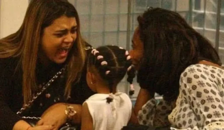 filha-de-gloria-maria-compartilha-lembranca-rara-com-preta-gil