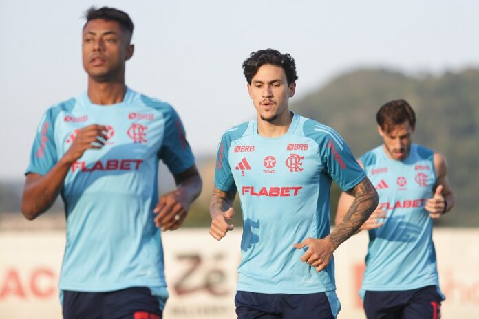 escalacao-do-flamengo:-filipe-luis-tem-oito-desfalques-para-enfrentar-o-bragantino