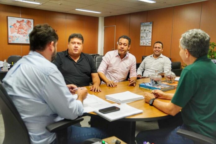 pdt-busca-obras-em-municipios-com-adolpho-loyola;-presidente-do-partido-nega-troca-por-cargos-com-governo