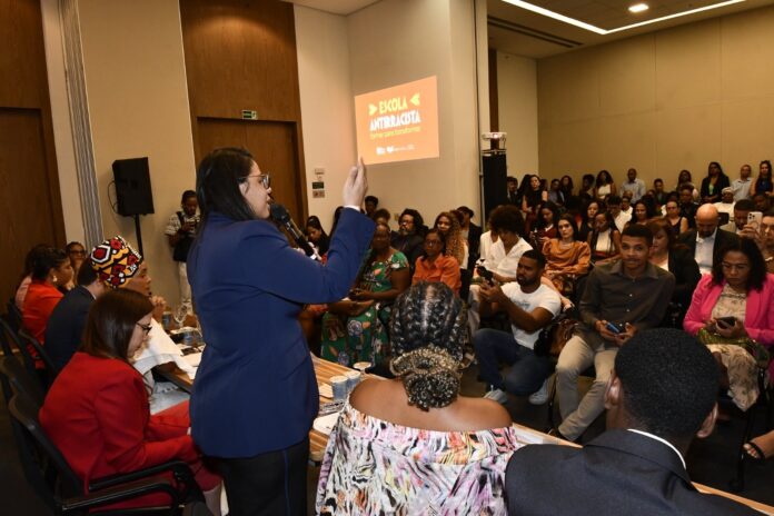 inedita-no-sistema-oab,-escola-antirracista-da-bahia-concorre-a-premio-innovare