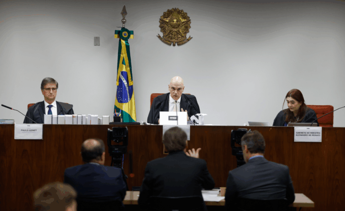 embaixada-dos-eua-diz-que-ministro-e-o-‘coracao-pulsante’-de-‘perseguicao’-contra-bolsonaro