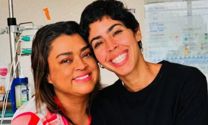 bela-gil-faz-desabafo-por-morte-de-preta-gil-e-recebe-apoio-de-famosos
