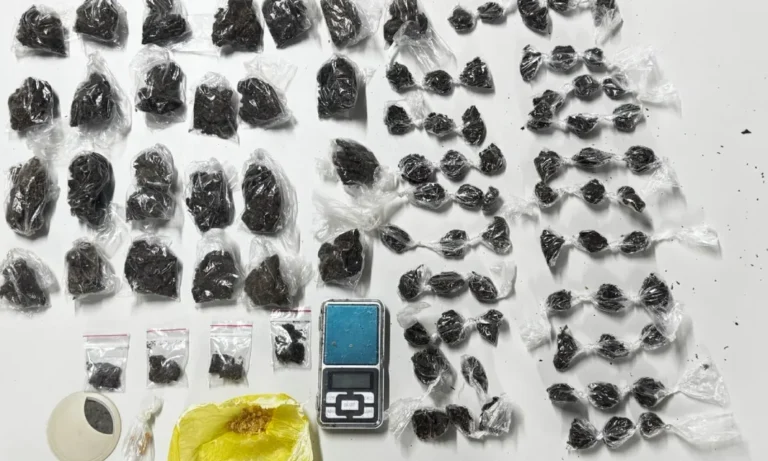 policia-apreende-suspeito-de-trafico-em-feira-de-santana