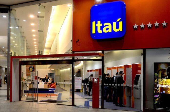 ex-diretor-cobra-r$-15-milhoes-do-itau;-banco-o-acusa-de-fraude