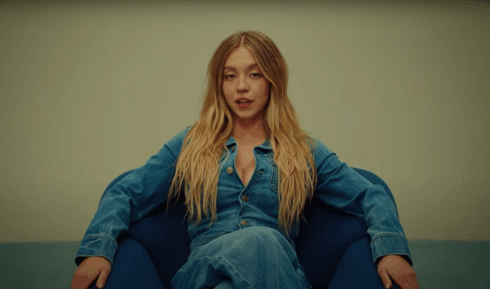 efeito-sydney-sweeney:-campanha-com-atriz-impulsiona-acoes-de-marca-de-jeans