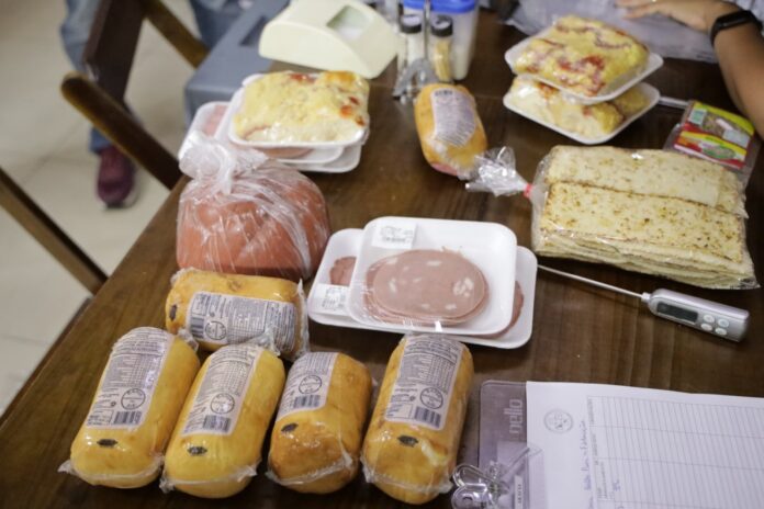 policia-realiza-operacao-em-delicatessens-em-bairros-nobres-de-salvador-e-apreende-produtos-improprios-para-consumo