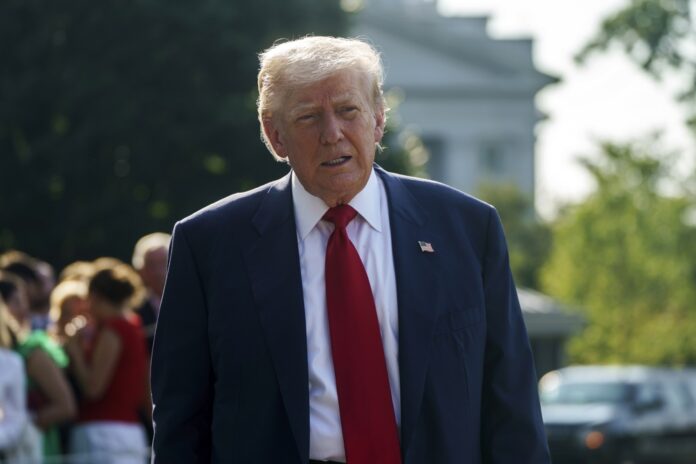 trump-chega-a-escocia-para-visita-particular-e-reunioes-com-von-der-leyen-e-starmer
