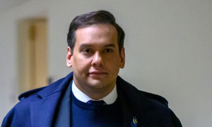 george-santos,-ex-deputado-federal-dos-eua-filho-de-brasileiros,-e-preso-em-nova-jersey