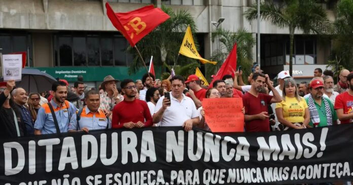 numero-de-autocracias-supera-o-de-democracias-no-mundo,-diz-estudo