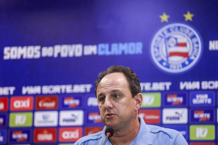 ceni-celebra-gol-de-lucho,-cita-reforcos-e-explica-troca-no-gol