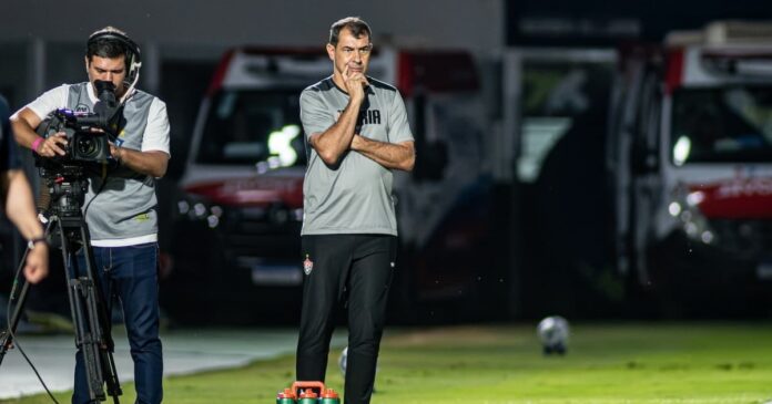 carille-tera-primeira-semana-livre-e-deve-contar-com-reforcos-contra-o-palmeiras
