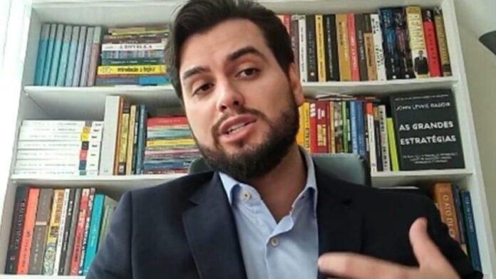 moraes-determina-que-presidio-esclareca-supostos-maus-tratos-contra-assessor-de-bolsonaro