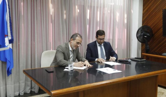 trt-ba-firma-acordo-de-cooperacao-com-a-uber-para-incentivar-conciliacoes-no-2o-grau
