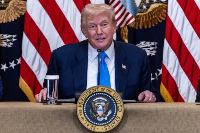 trump-anuncia-acordo-com-a-coreia-do-sul-para-reduzir-tarifas-de-25%-para-15%