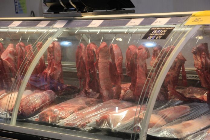 exportadoras-de-carne-apoiam-dialogo-com-eua-apos-tarifaco-de-trump,-diz-abiec