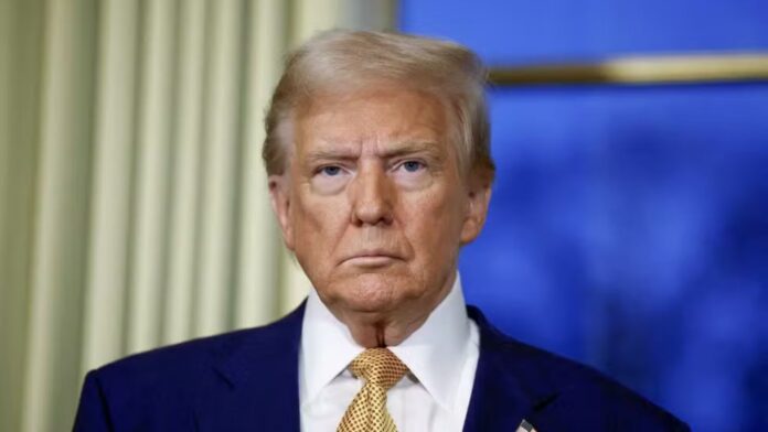 trump-bate-o-martelo-e-define-tarifas-a-produtos-de-dezenas-de-paises