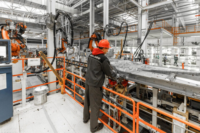 producao-industrial-brasileira-sobe-abaixo-do-esperado-em-junho