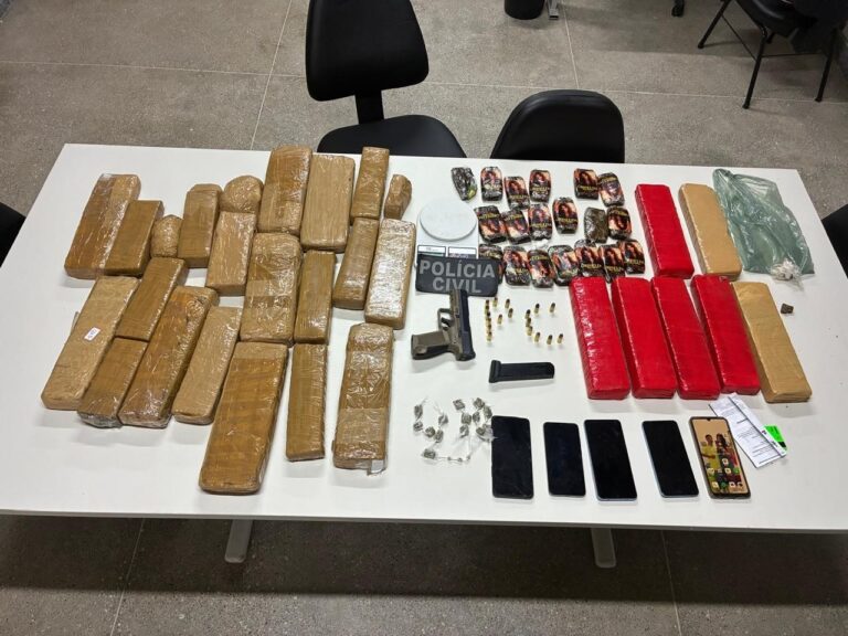 tres-sao-presos-com-mais-de-20-kg-de-drogas-e-arma-durante-acao-no-sudoeste-baiano