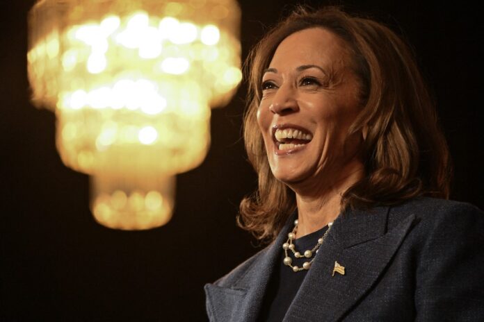 kamala-harris-diz-que-nao-deseja-voltar-a-politica-porque-o-sistema-esta-‘quebrado’