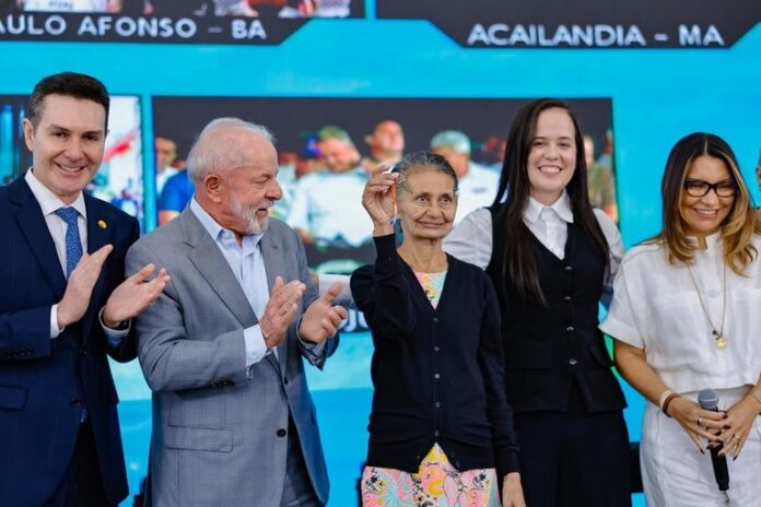 mais-de-3,4-mil-baianos-sao-beneficiados-com-entrega-de-moradias-do-minha-casa,-minha-vida