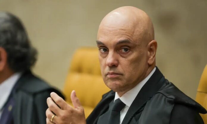 em-discurso,-moraes-fala-sobre-responsabilizar-“pseudopatriotas”-e-“traicao-a-patria”