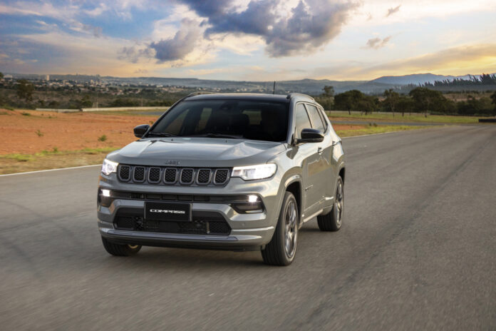 jeep-compass-2026-chega-com-ate-r$-20-mil-de-desconto-e-mais-tecnologia