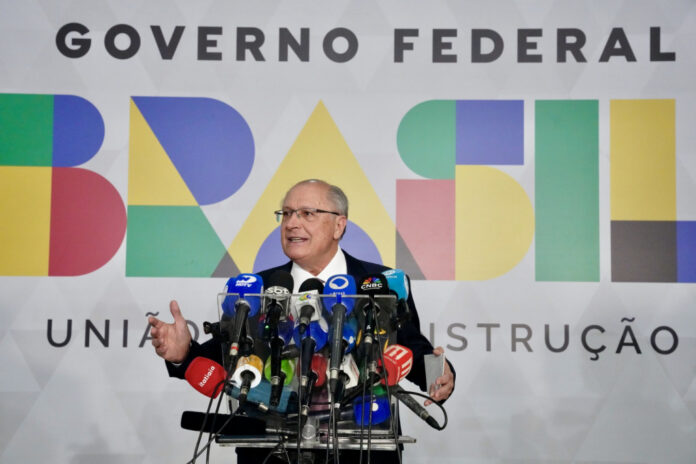 geraldo-alckmin-ganha-destaque-no-governo-devido-as-negociacoes-comerciais-com-os-eua