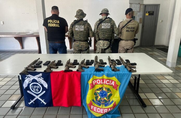 megaoperacao-em-porto-seguro-apreende-7-fuzis-e-desarticula-faccao-criminosa