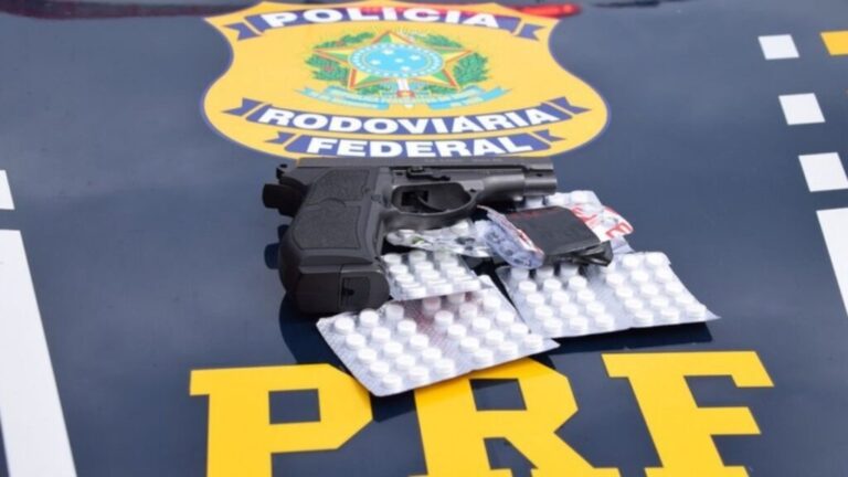 caminhoneiro-e-flagrado-com-drogas,-simulacro-de-arma-e-excesso-de-carga-na-br-324