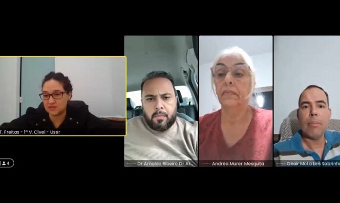 video:-atuacao-desastrosa-de-advogado-e-ex-vereador-em-audiencia-de-conciliacao-choca-classe-juridica-em-teixeira:-advogado-humilha-cliente