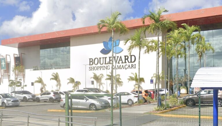 boulevard-shopping-camacari-e-evacuado-apos-registrar-principio-de-incendio-na-praca-de-alimentacao