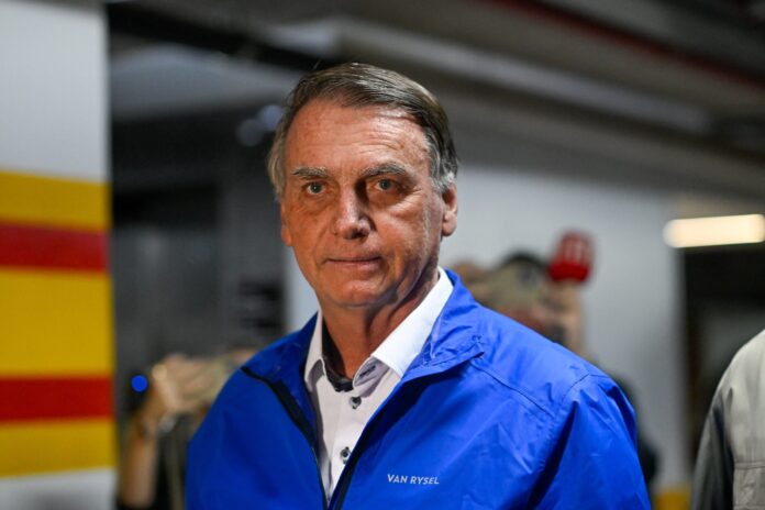 ministro-de-lula-sobre-prisao-de-bolsonaro:-“zombou-da-justica”