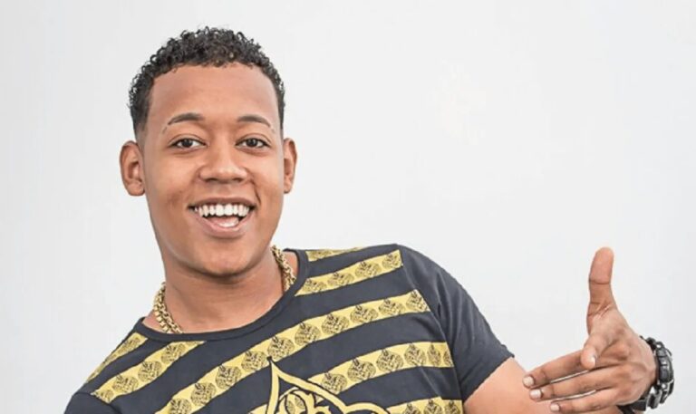 video:-cantor-7kssio-se-envolve-em-acidente-em-lauro-de-freitas-e-sofre-ferimento-na-perna